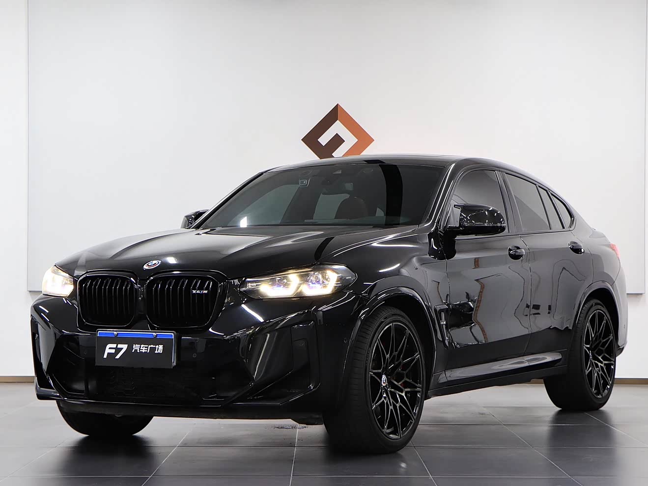 BMW X4 M 2023 BMW X4 M 2023 car image