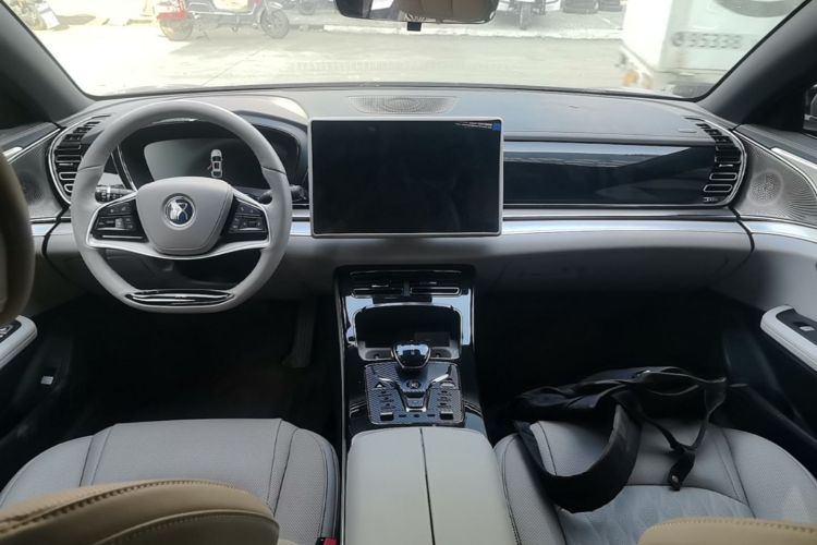 BYD Han 2024 #10 BYD Han 2024 car image #10