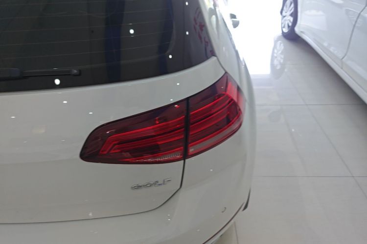 Volkswagen Golf 2019 #8 Volkswagen Golf 2019 car image #8