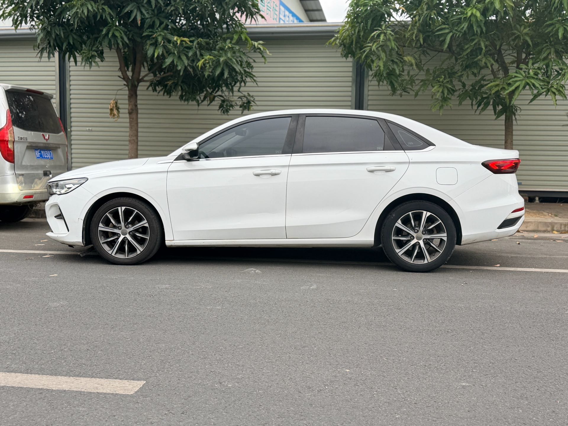 GEELY Emgrand 2021 #3 GEELY Emgrand 2021 car image #3