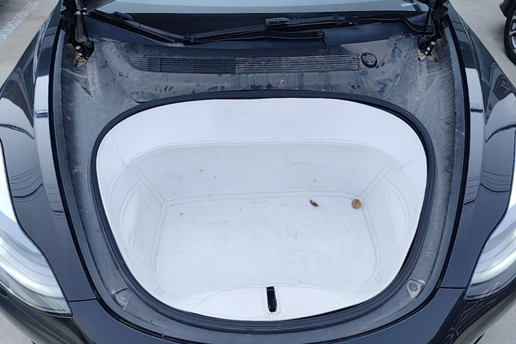Tesla Model 3 2022 car image #20