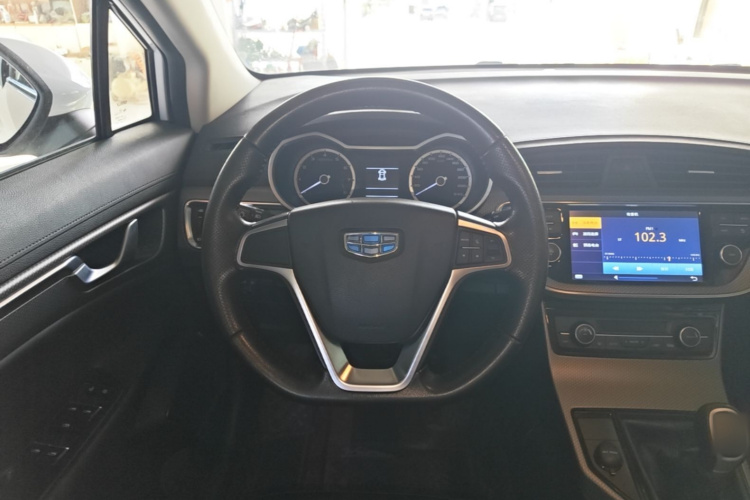 GEELY Emgrand GS 2017 car image #15