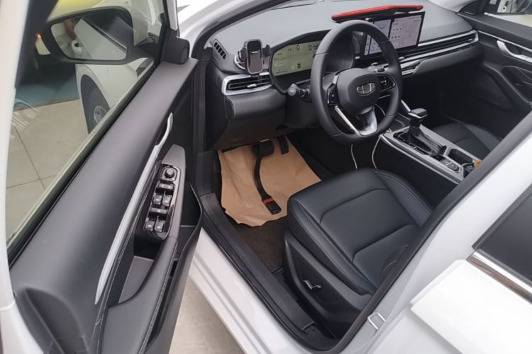 GEELY Emgrand 2025 #16 GEELY Emgrand 2025 immagine di auto #16