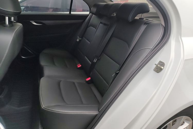 GEELY Emgrand 2021 #17 GEELY Emgrand 2021 car image #17