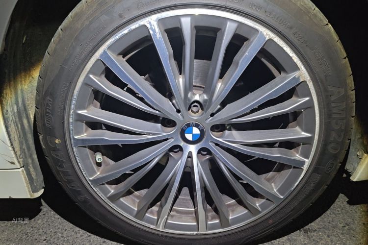 BMW 3 Series 2019 #9 BMW 3 Series 2019 car image #9