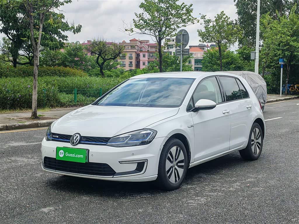 Volkswagen Golf New Energy (Imported) 2020 Volkswagen Golf New Energy (Imported) 2020 immagine di auto
