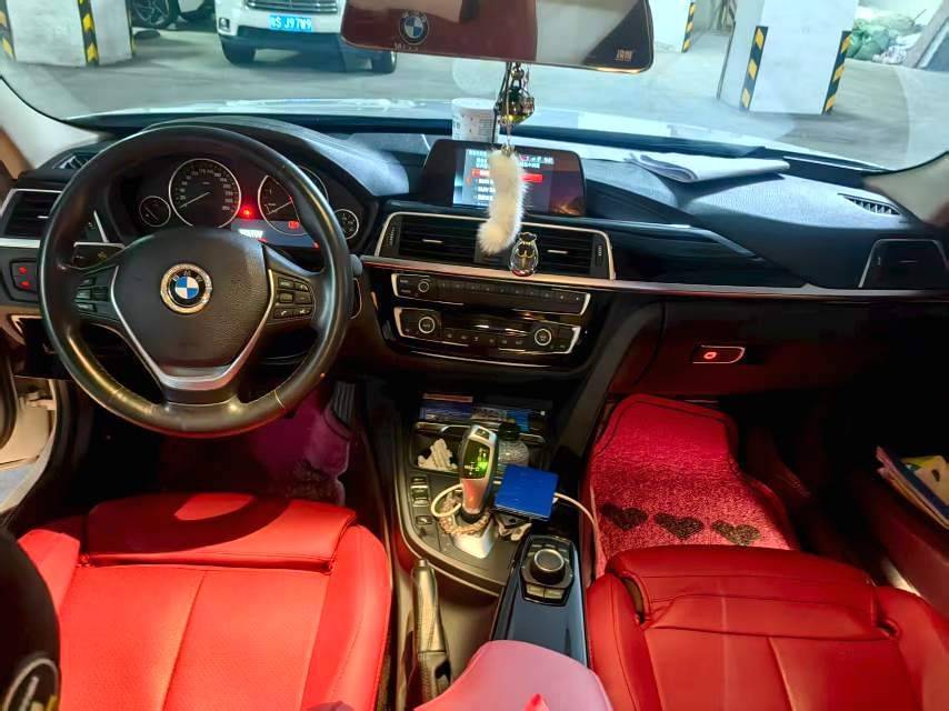 BMW 3 Series 2018 #4 BMW 3 Series 2018 car image #4