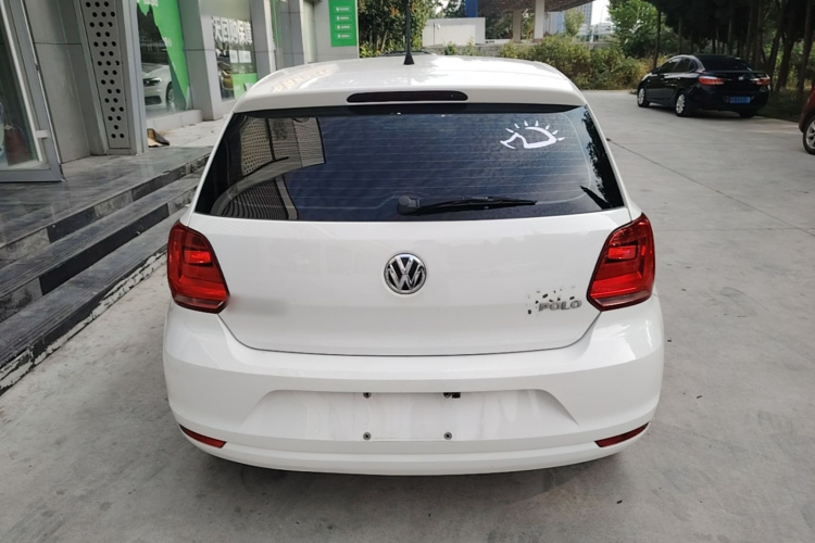 Volkswagen Polo 2017 car image #6