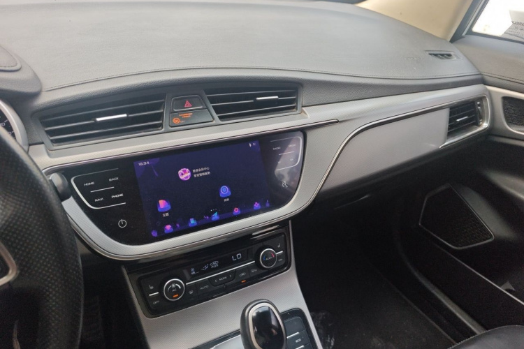 GEELY Emgrand GS 2019 #17 GEELY Emgrand GS 2019 car image #17