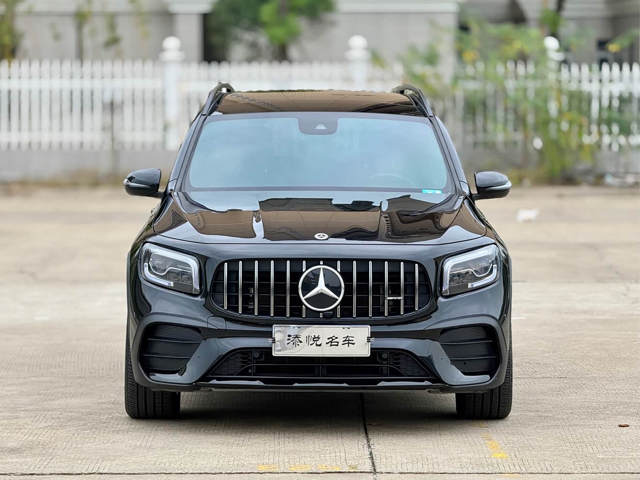 Mercedes-Benz GLB AMG 2022 immagine di auto 