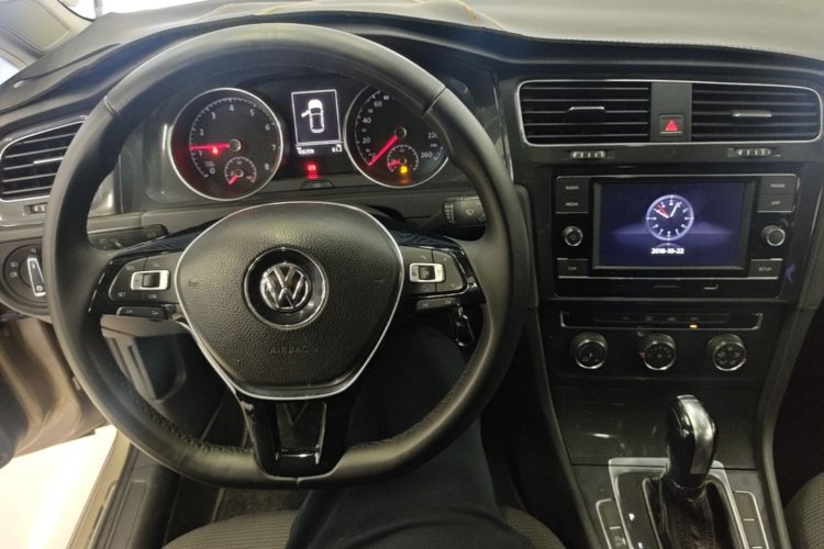 Volkswagen Golf 2018 #10 Volkswagen Golf 2018 car image #10