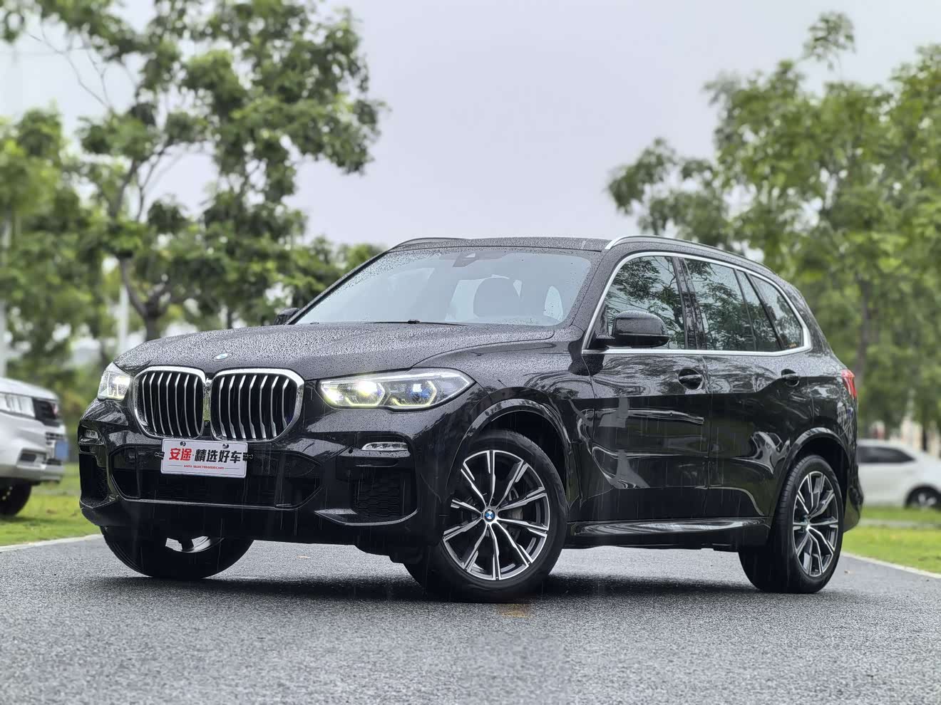 BMW X5 (Imported) 2019 car image 