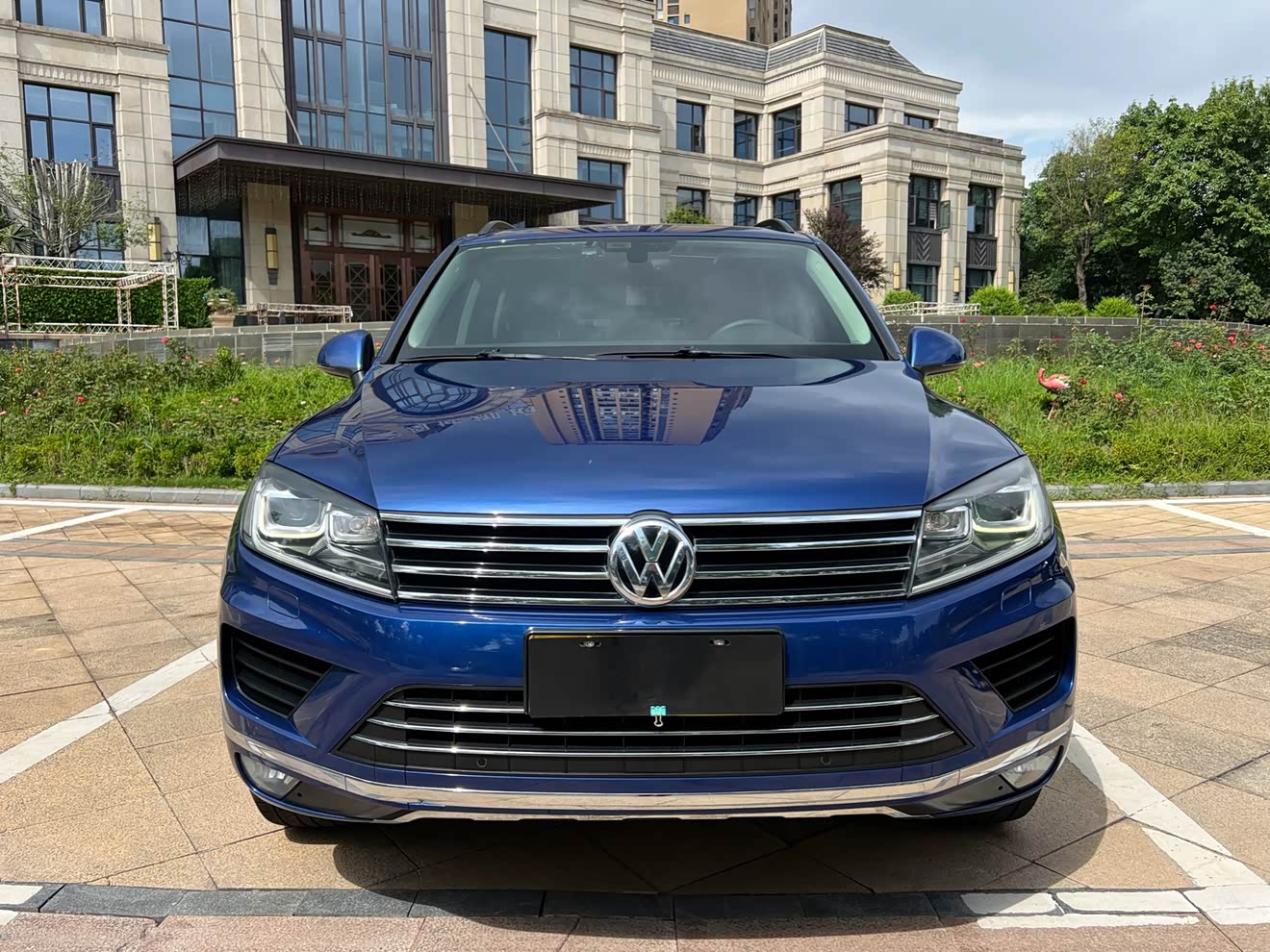 Volkswagen Touareg 2016 car image 