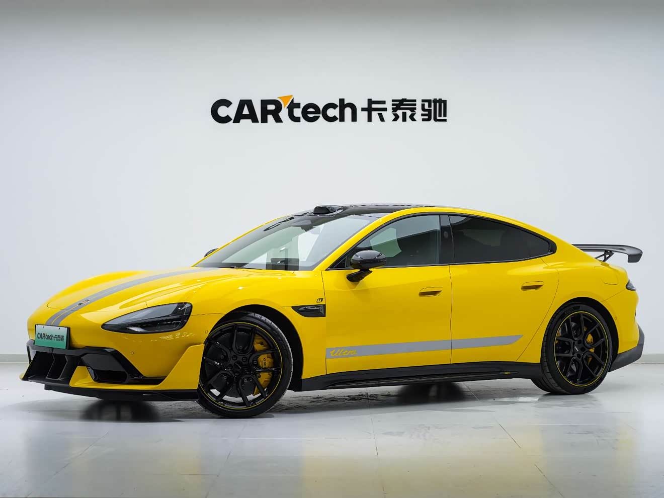 MI SU7 Ultra 2025 汽车图片 