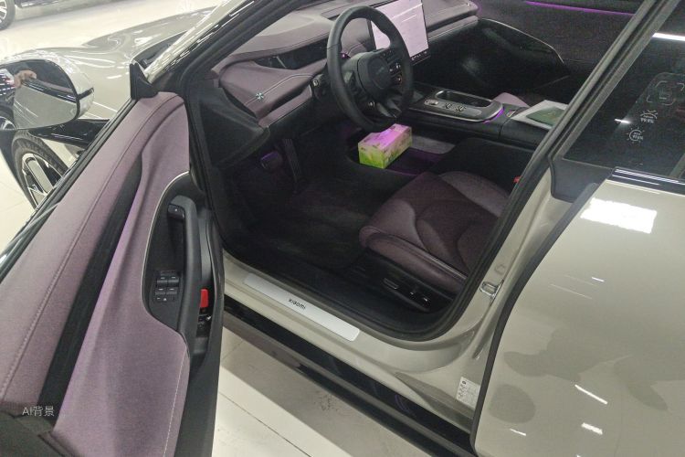 MI SU7 2025 image de voiture #18