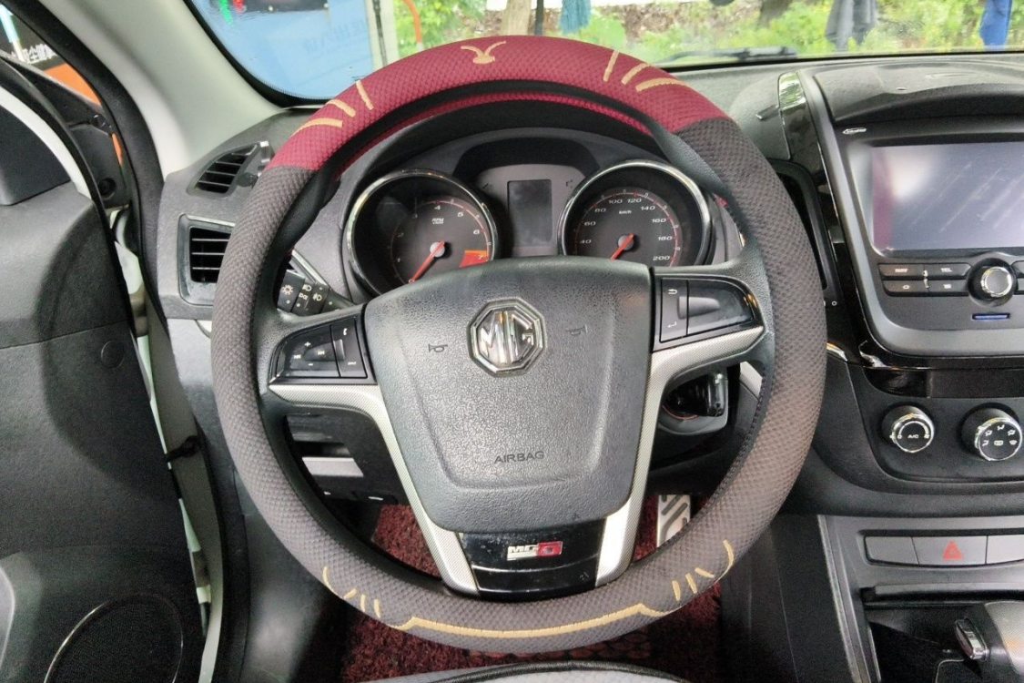 MG 5 2014 car image #22
