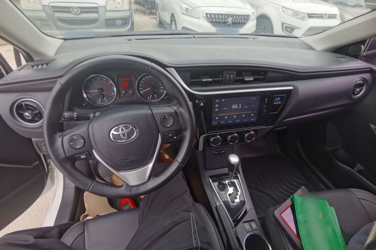 Toyota Corolla 2017 car image #11