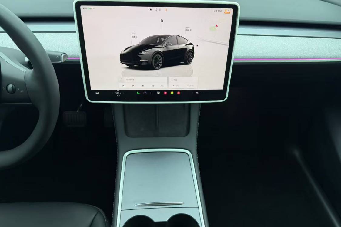 Tesla Model Y 2023 car image #19