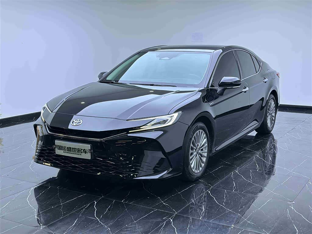 Toyota Camry 2024 car image 