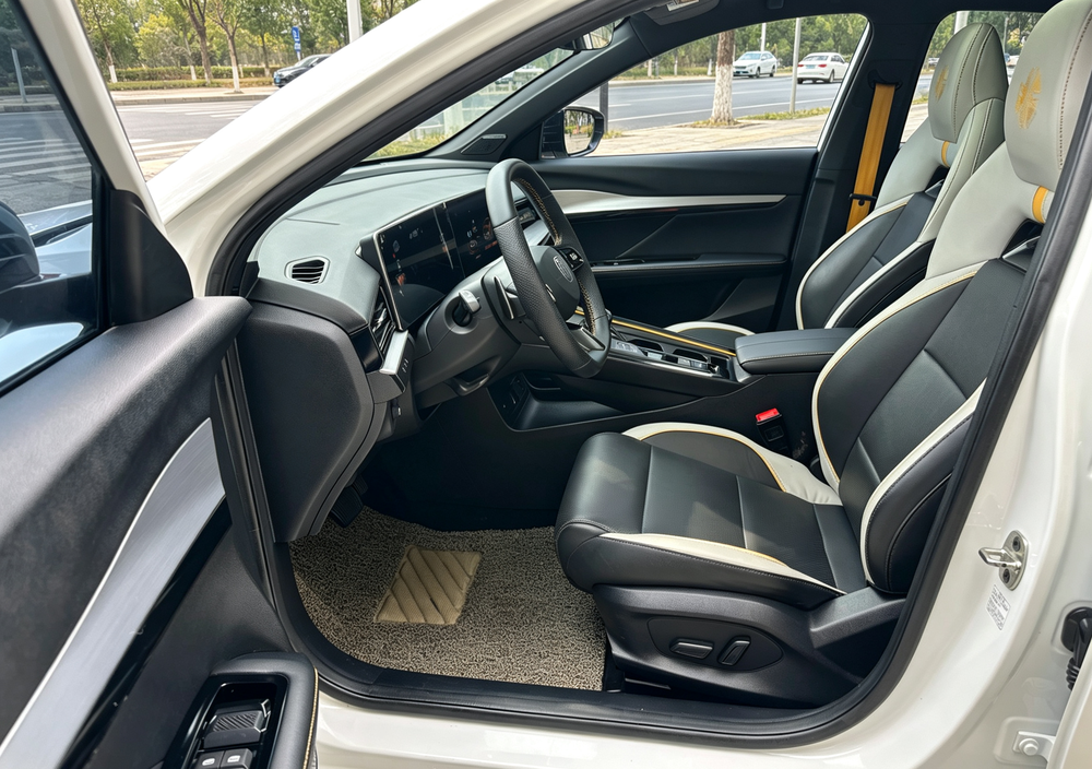MG 5 Scorpio 2022 #8 MG 5 Scorpio 2022 car image #8