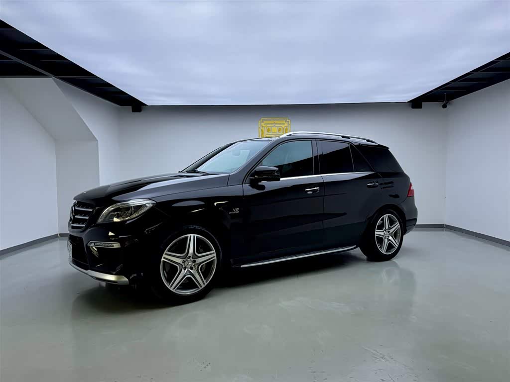 Mercedes-Benz M AMG 2014 Mercedes-Benz M AMG 2014 صورة سيارة