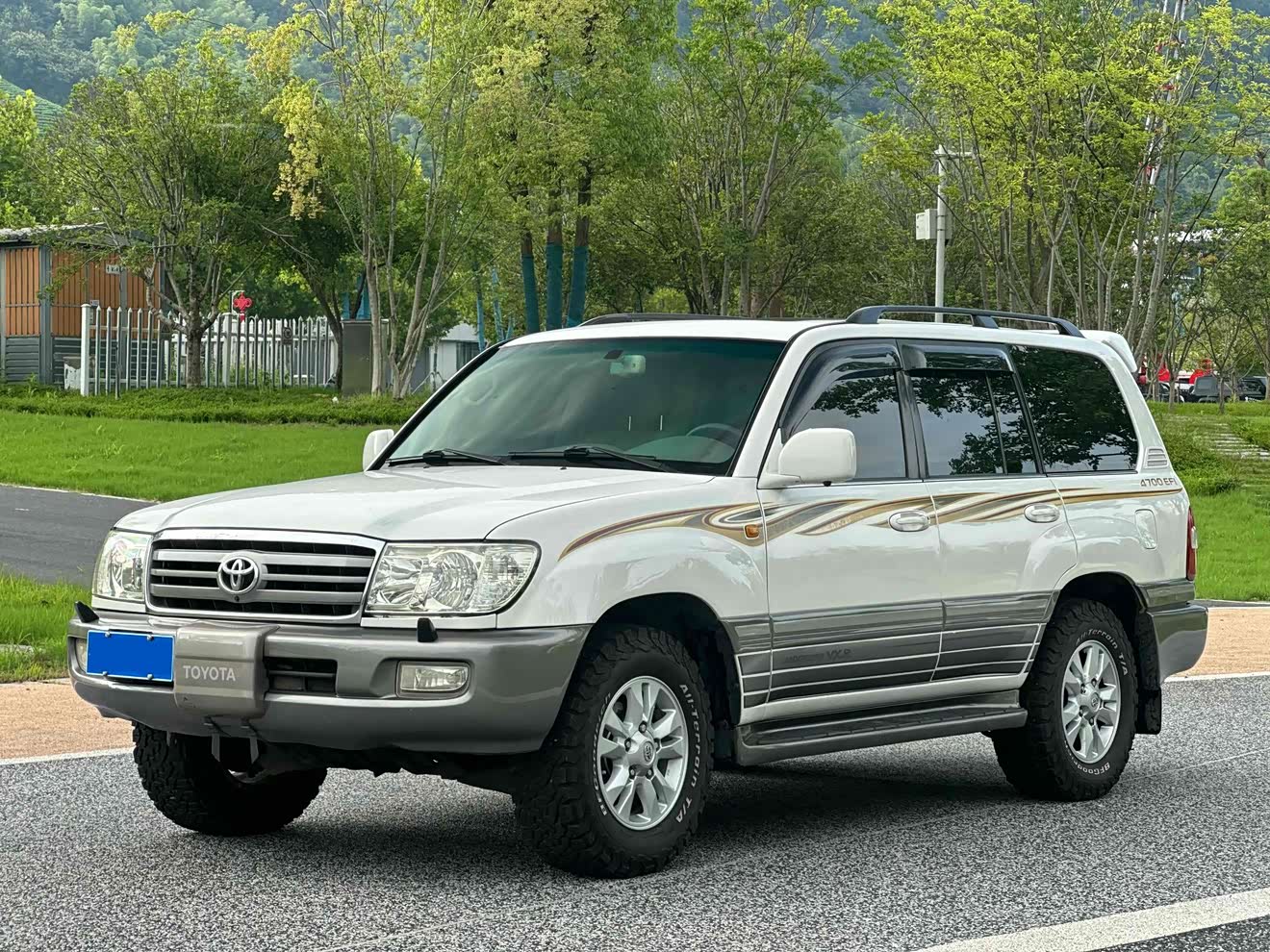 丰田 兰德酷路泽 2006 汽车图片 