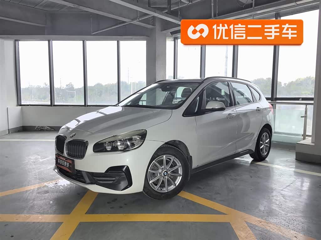 BMW 2 Series Tourer 2018 car image 
