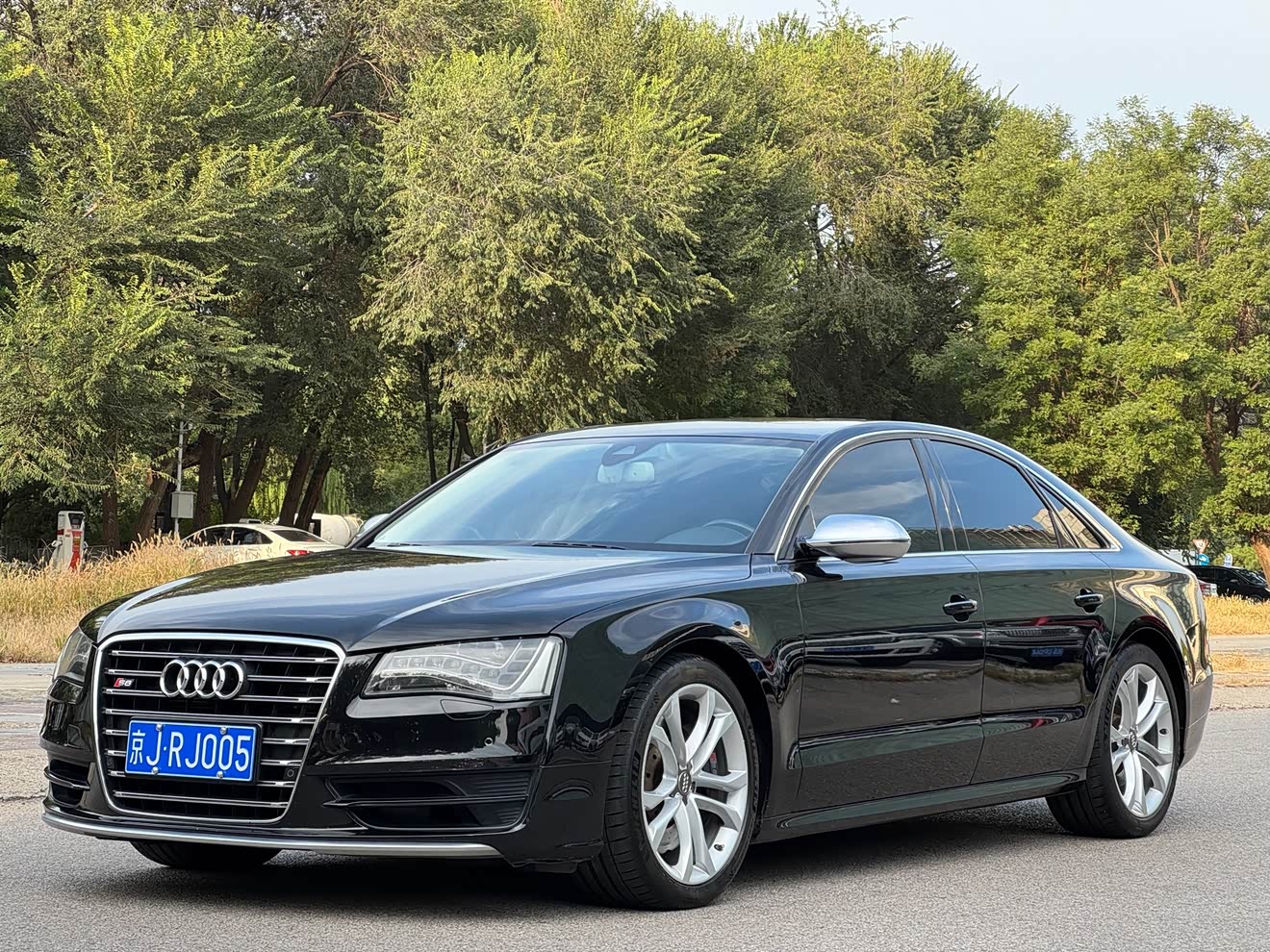 Audi S8 2014 car image 