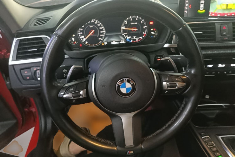 BMW 3 Series 2018 #11 BMW 3 Series 2018 car image #11