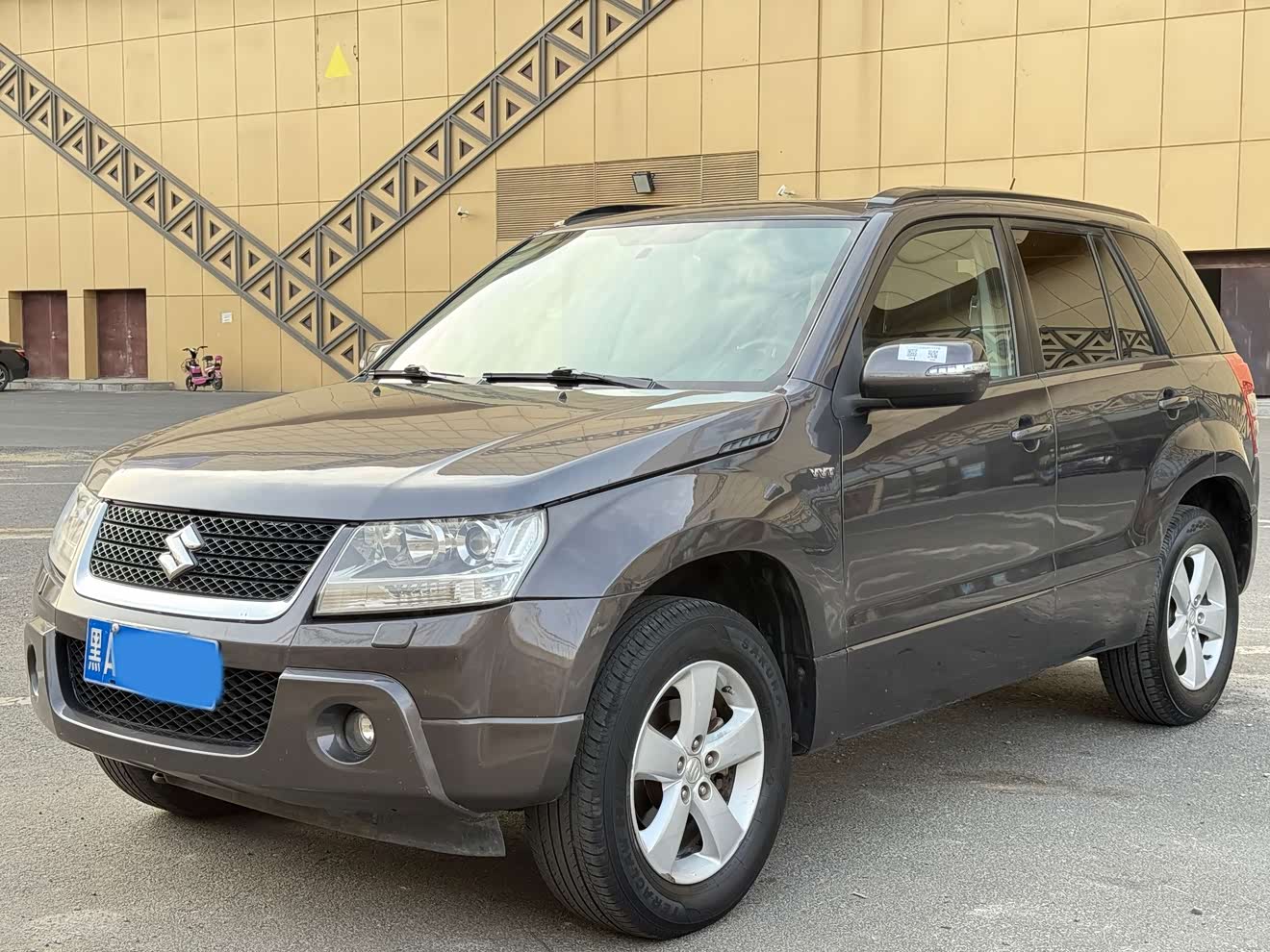 Suzuki Grand Vitara 2009 汽车图片 