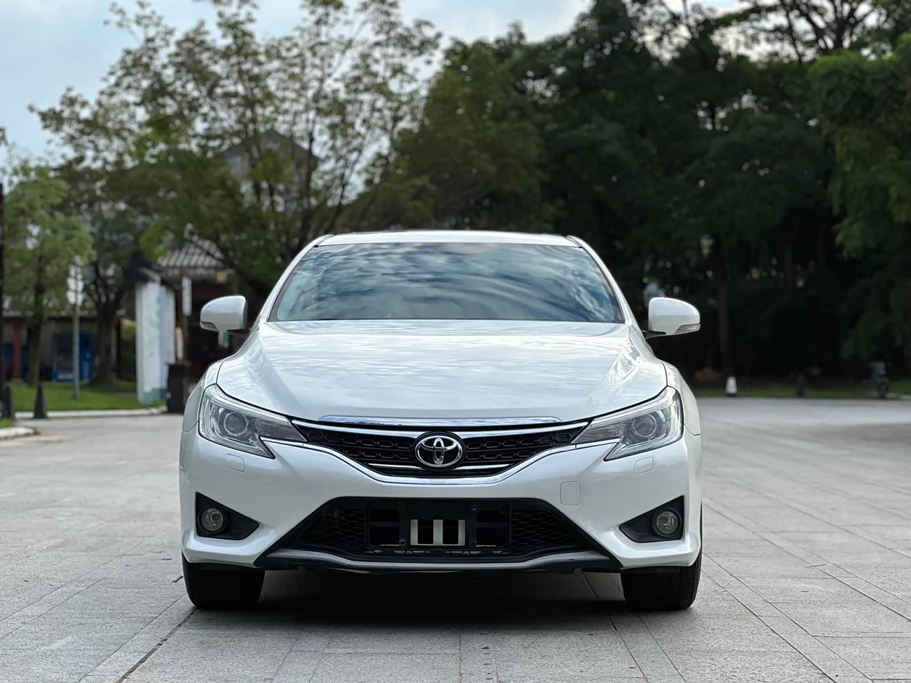 Toyota Reiz 2017 immagine di auto 