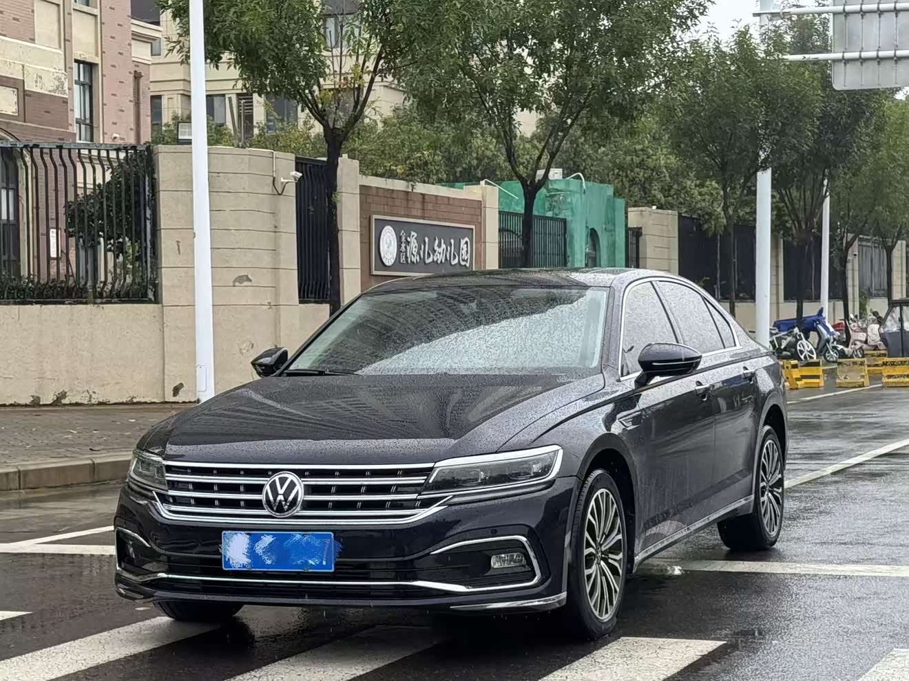 Volkswagen Phideon 2020 immagine di auto 