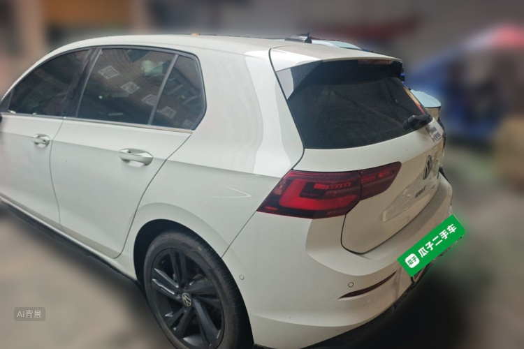 Volkswagen Golf 2022 car image #5