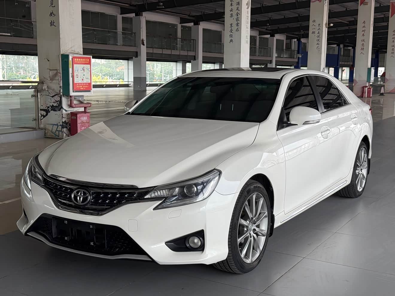 Toyota Reiz 2017 immagine di auto 