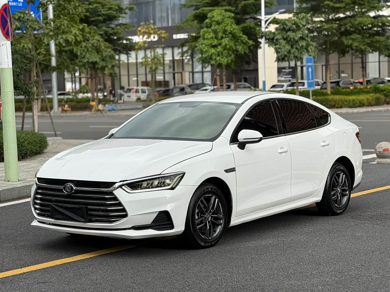 BYD Qin Pro 2020 car image 