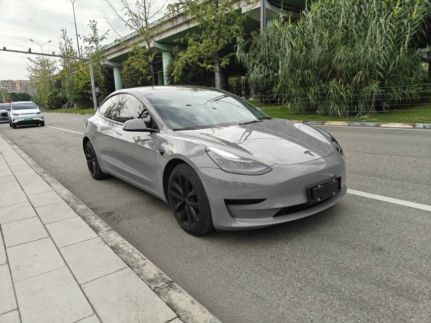 Tesla Model 3 2023 car image #5