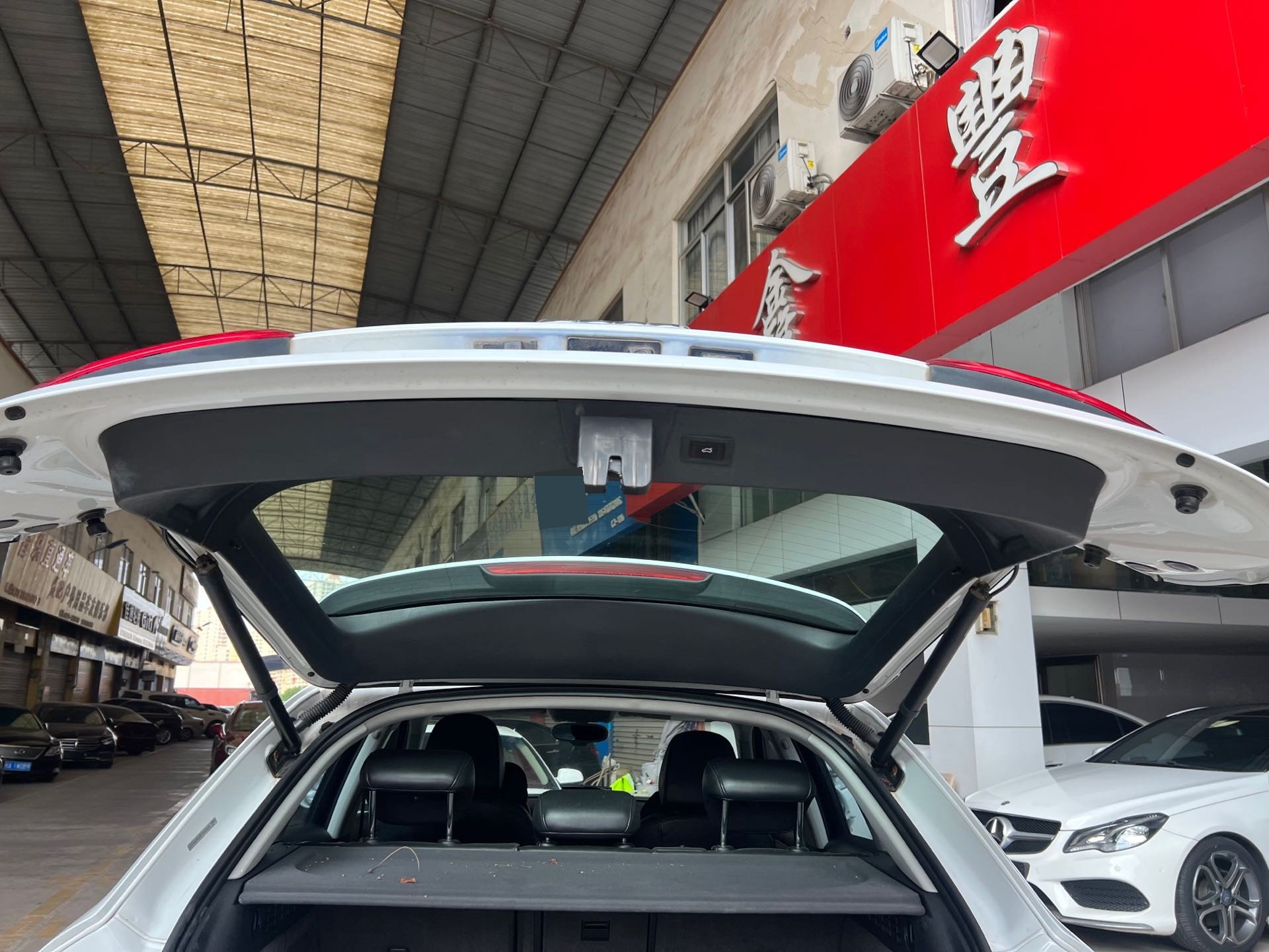 Audi Q3 2016 #7 Audi Q3 2016 car image #7