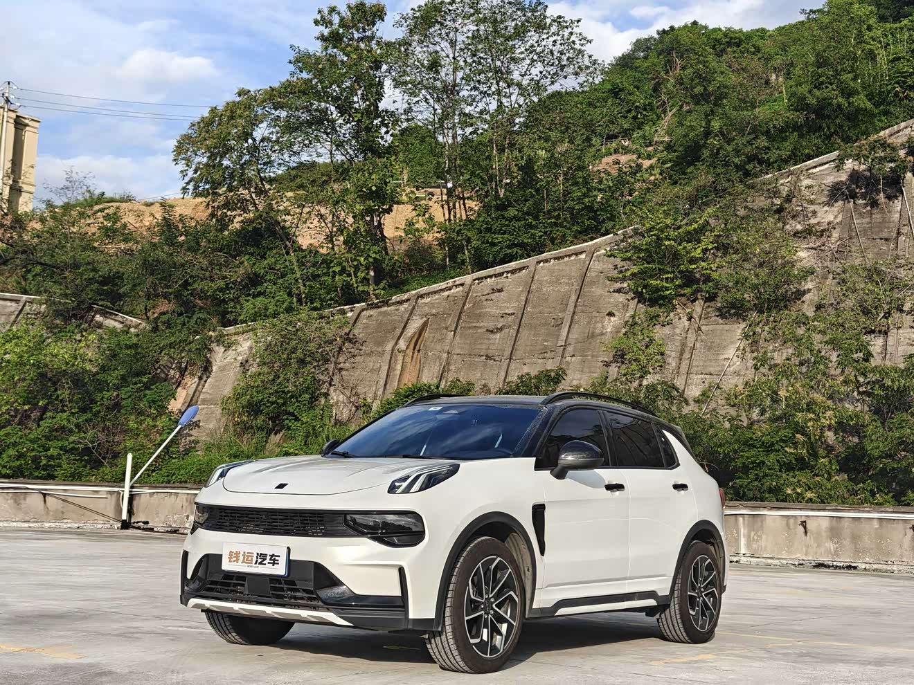 Lynk & Co 01 2022 image de voiture 
