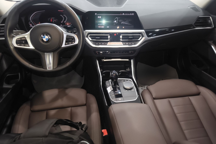 BMW 3 Series 2021 car image #11