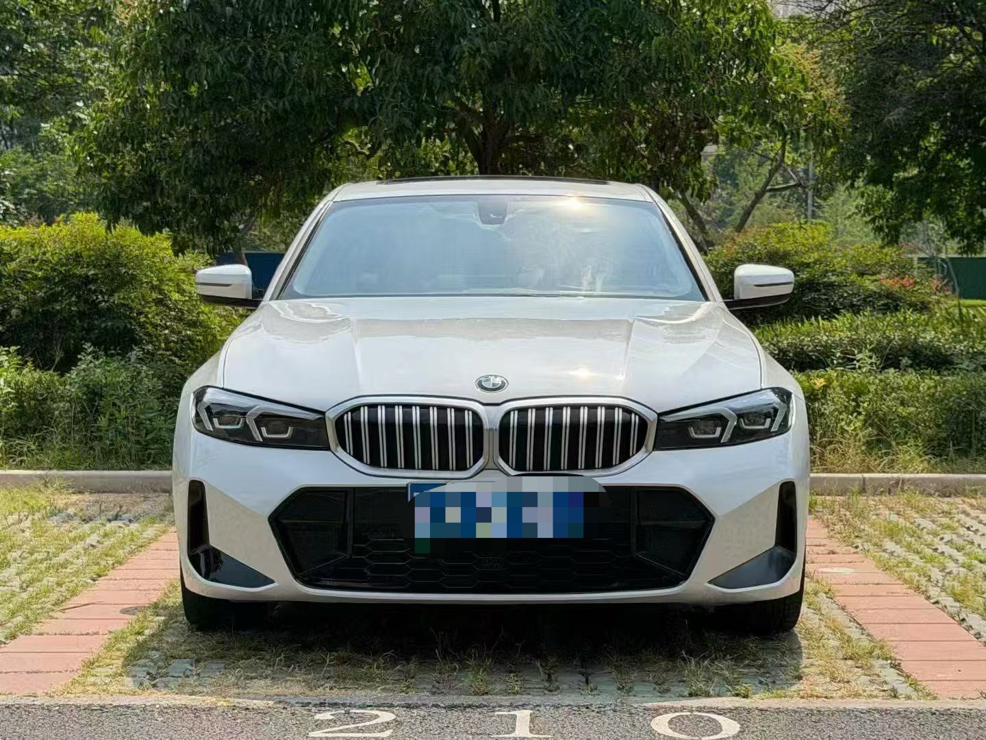 BMW 3 Series 2023 car image 