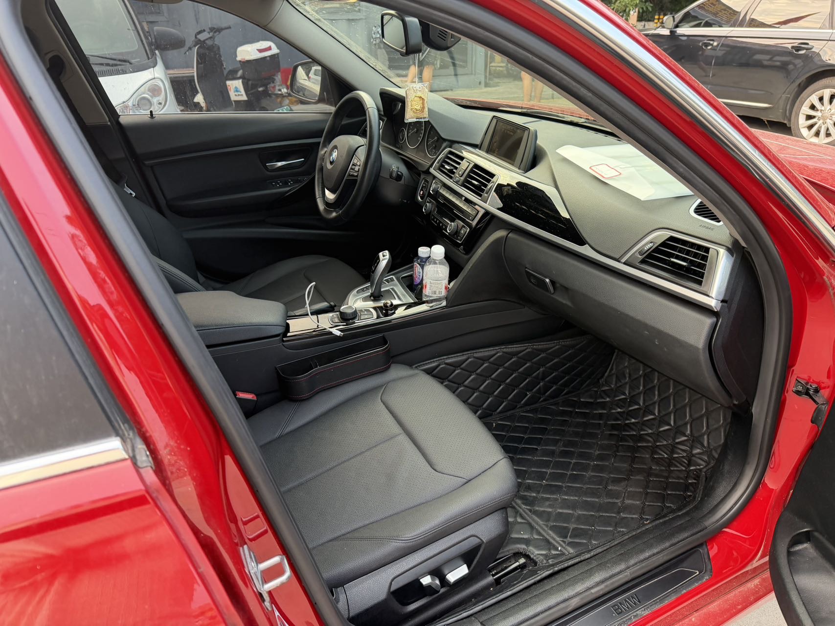 BMW 3 Series 2017 #6 BMW 3 Series 2017 car image #6