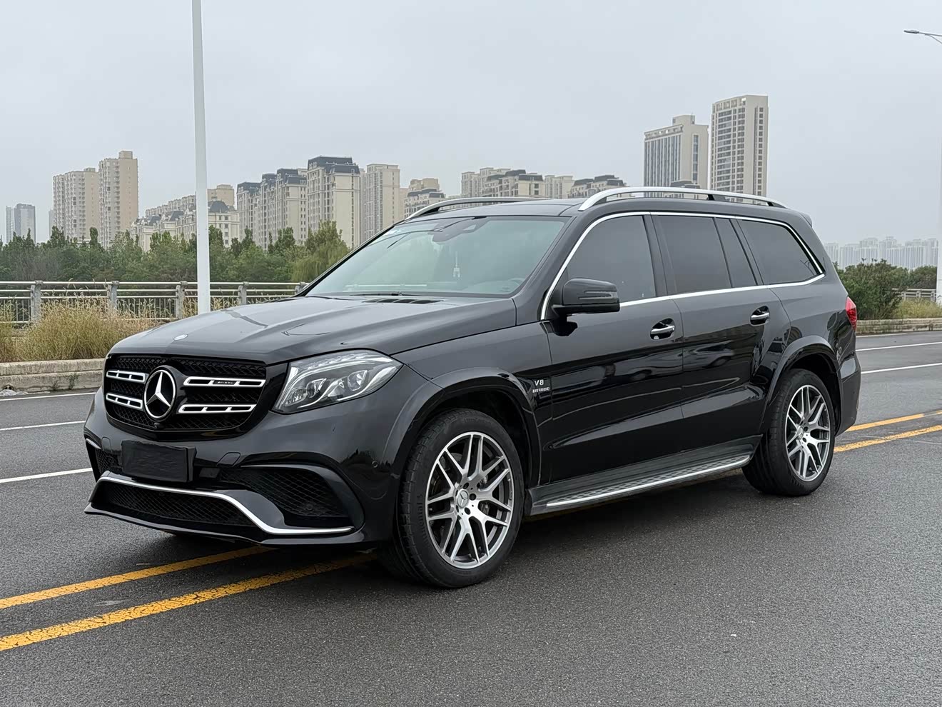 Mercedes-Benz GLS AMG 2016 Mercedes-Benz GLS AMG 2016 car image