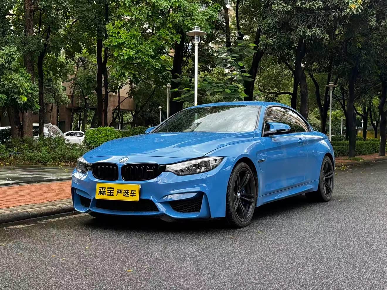 BMW M4 2019 car image 