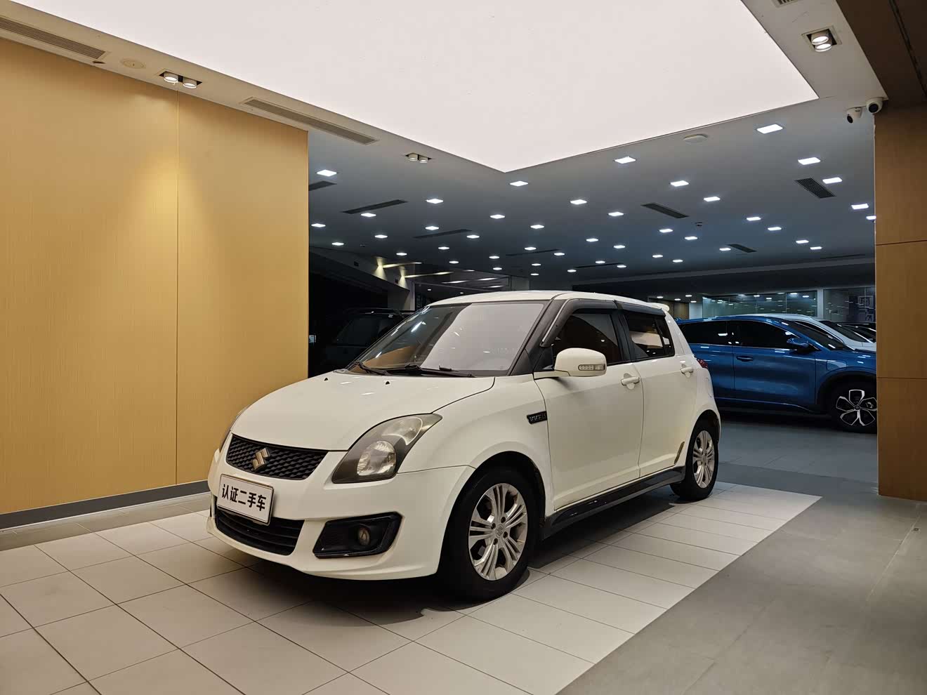 Suzuki 2016 car image 