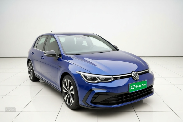 Volkswagen Golf 2021 car image #4