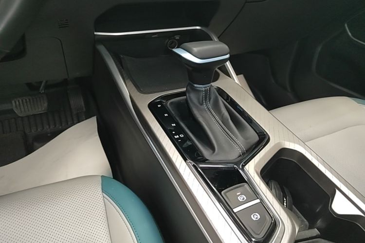 GEELY Emgrand 2024 #18 GEELY Emgrand 2024 image de voiture #18