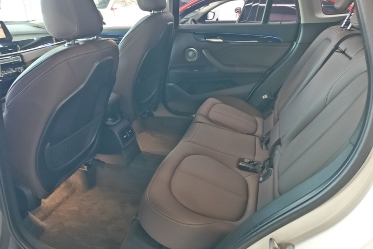 BMW X1 2021 #13 BMW X1 2021 car image #13