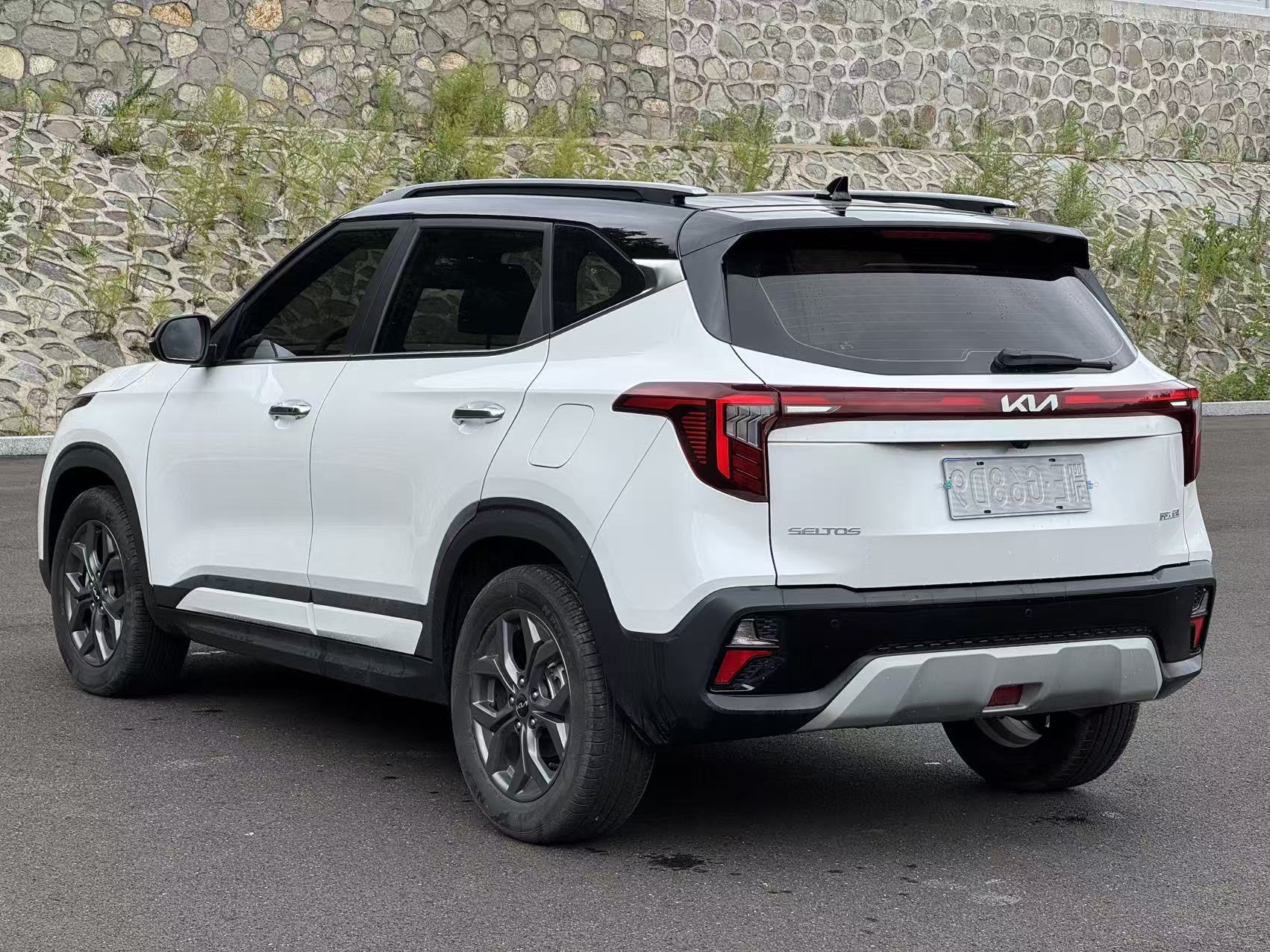 Kia Seltos 2023 #6 Kia Seltos 2023 immagine di auto #6