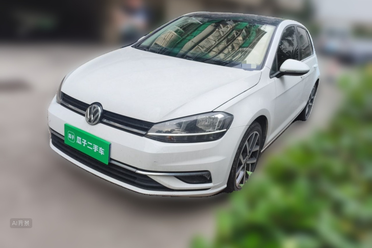 Volkswagen Golf 2020 car image #2