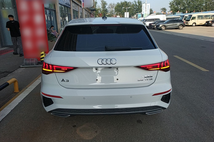 Audi A3 2023 immagine di auto #6